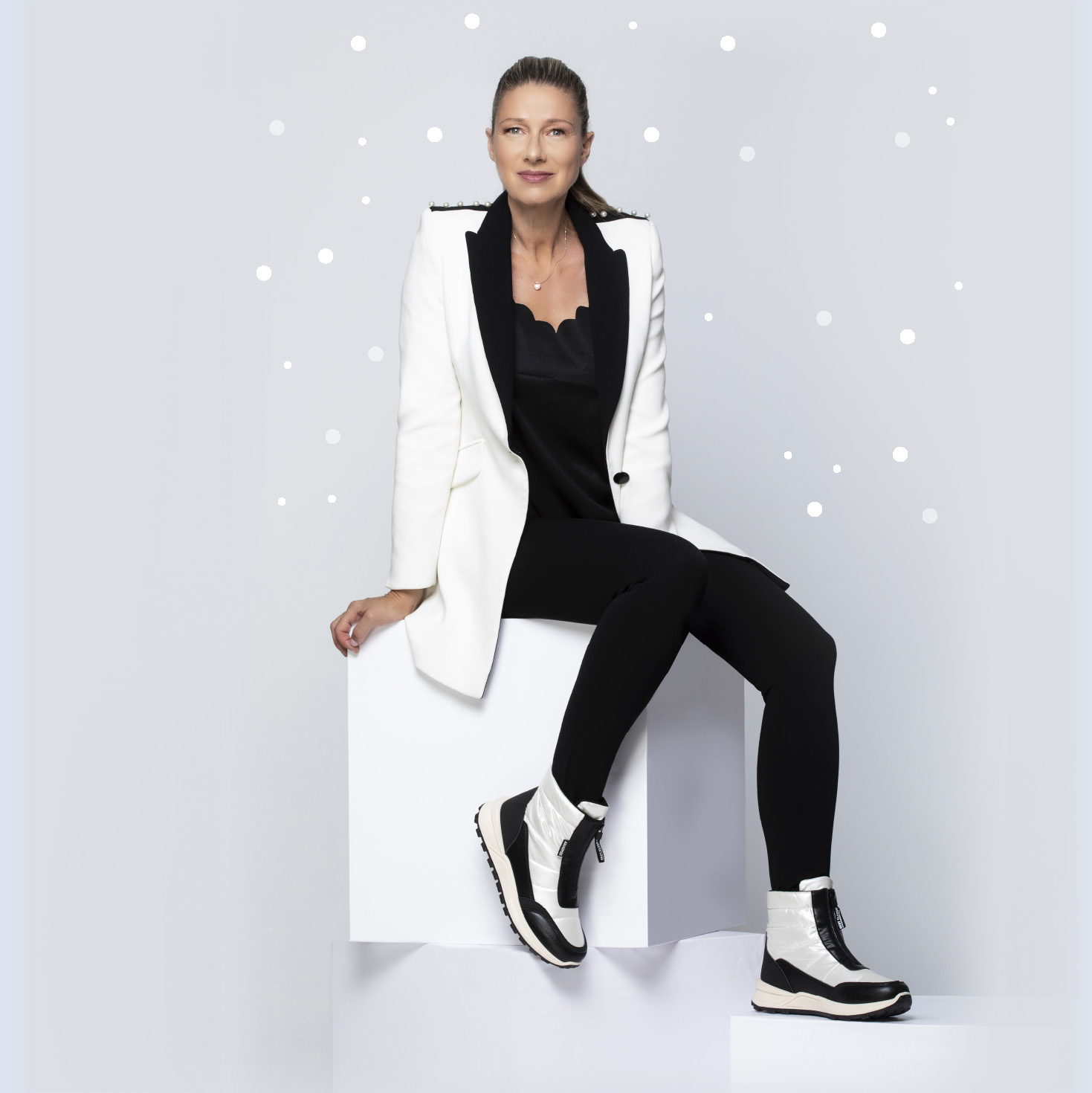 ANNE AMARPIES SS23 11_1.jpg